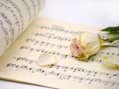 musik-singen-pflegeheim-musiktherapie